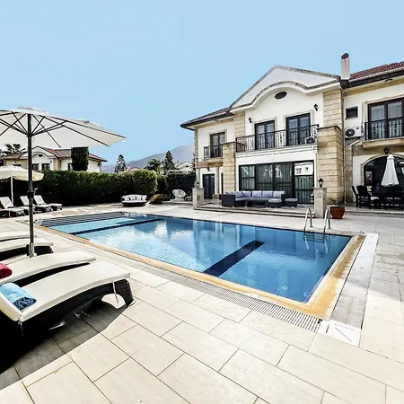 Lapta Oasis Vilă